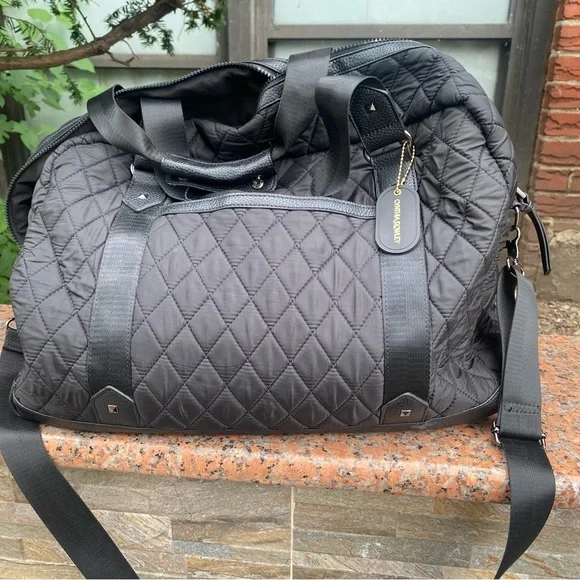 CYNTHIA ROWLEY DUFFLE CROSSBODY QUILTED GYM WEEKENDER TRAVEL